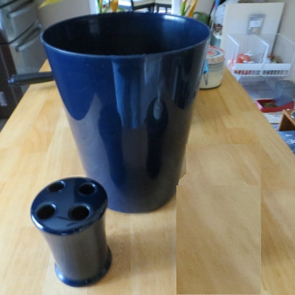 2pc. Ceramic Bath Accessories - Toothbrush Holder and Matching Waste Basket